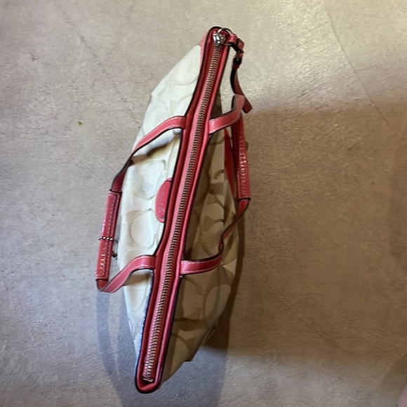 Coach Purse - Picture 11 of 15